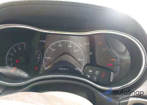 2018 Jeep Grand Cherokee Overland 4X4 z USA, uszkodzony, nr VIN 1C4RJFCG0JC326025